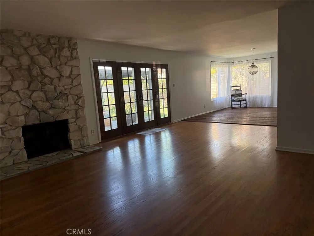 2864 W Monroe Anaheim, CA 92801