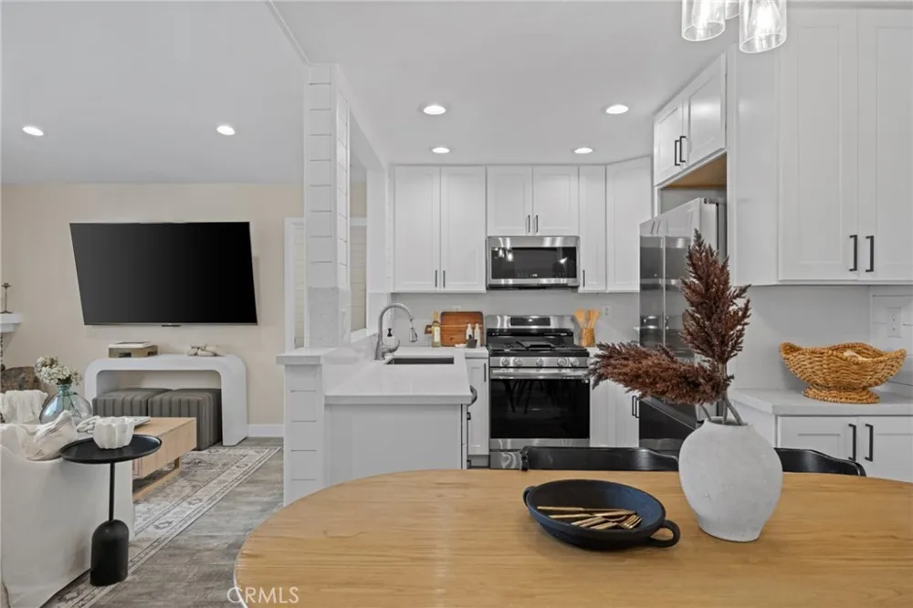 7 Rosa Rancho Santa Margarita, CA 92688