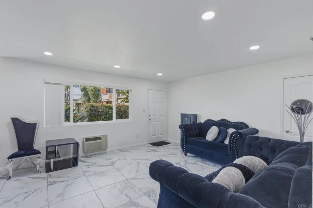 505 E Madison Ave #76 El Cajon, CA 92020