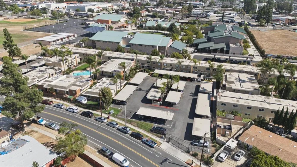 505 E Madison Ave #76 El Cajon, CA 92020