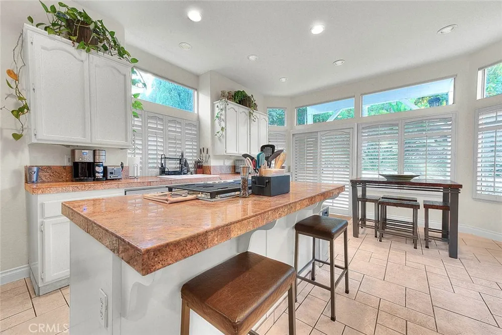 15028 Avenida De Las Flores Chino Hills, CA 91709