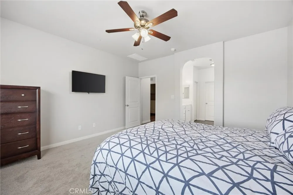 1906 McIntosh Way Bakersfield, CA 93312