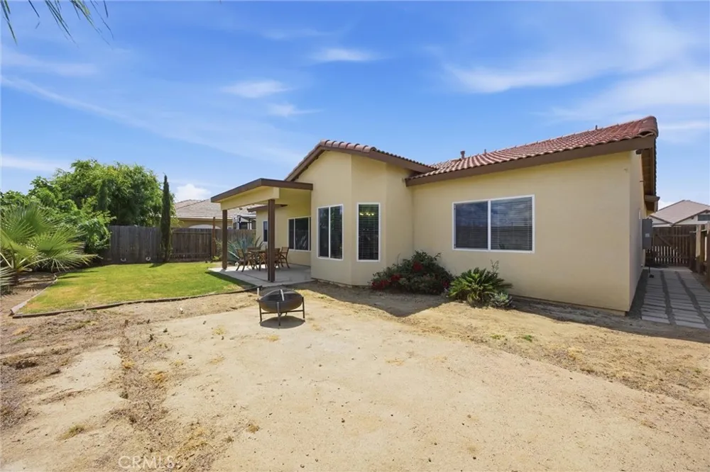 1906 McIntosh Way Bakersfield, CA 93312
