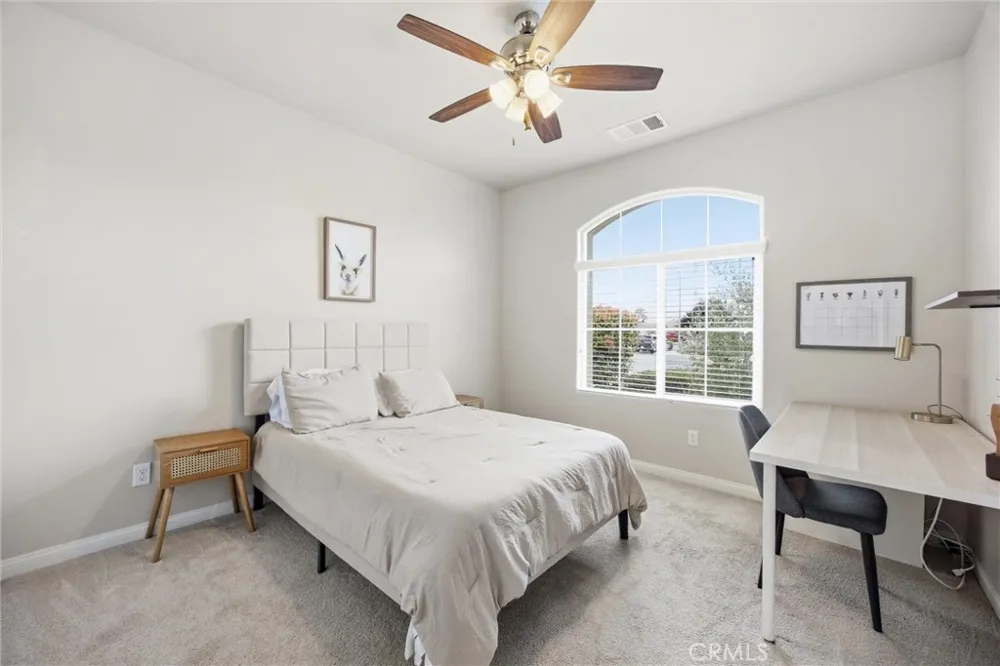 1906 McIntosh Way Bakersfield, CA 93312