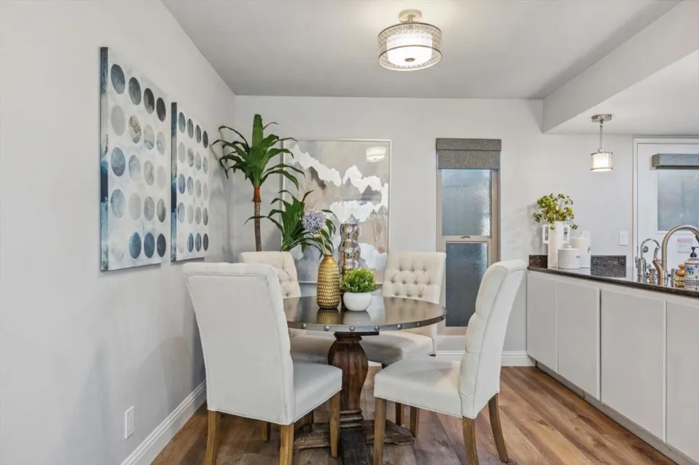 205 Red Oak Drive #P Sunnyvale, CA 94086