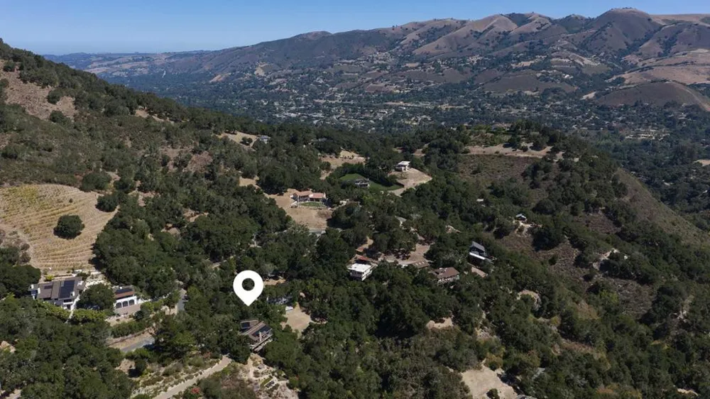 299 Calle De Los Agrinemsors Carmel Valley, CA 93924