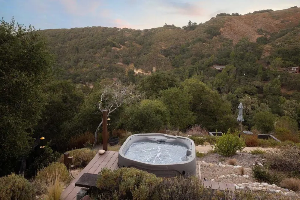 299 Calle De Los Agrinemsors Carmel Valley, CA 93924