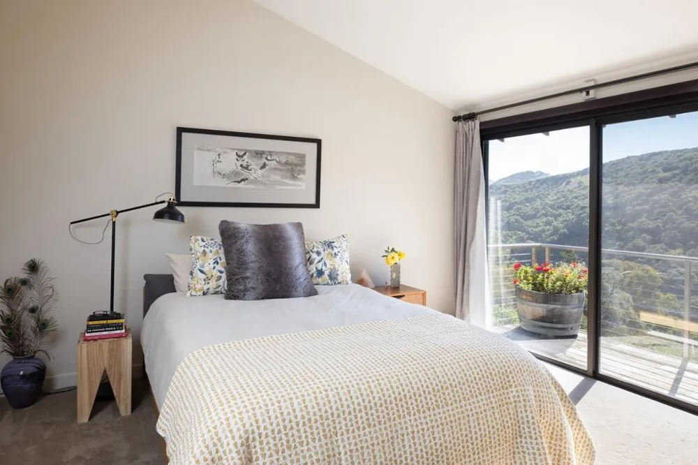 299 Calle De Los Agrinemsors Carmel Valley, CA 93924