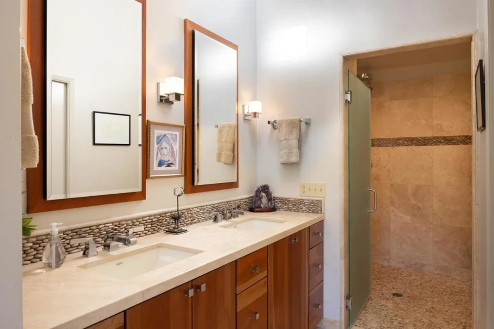 299 Calle De Los Agrinemsors Carmel Valley, CA 93924