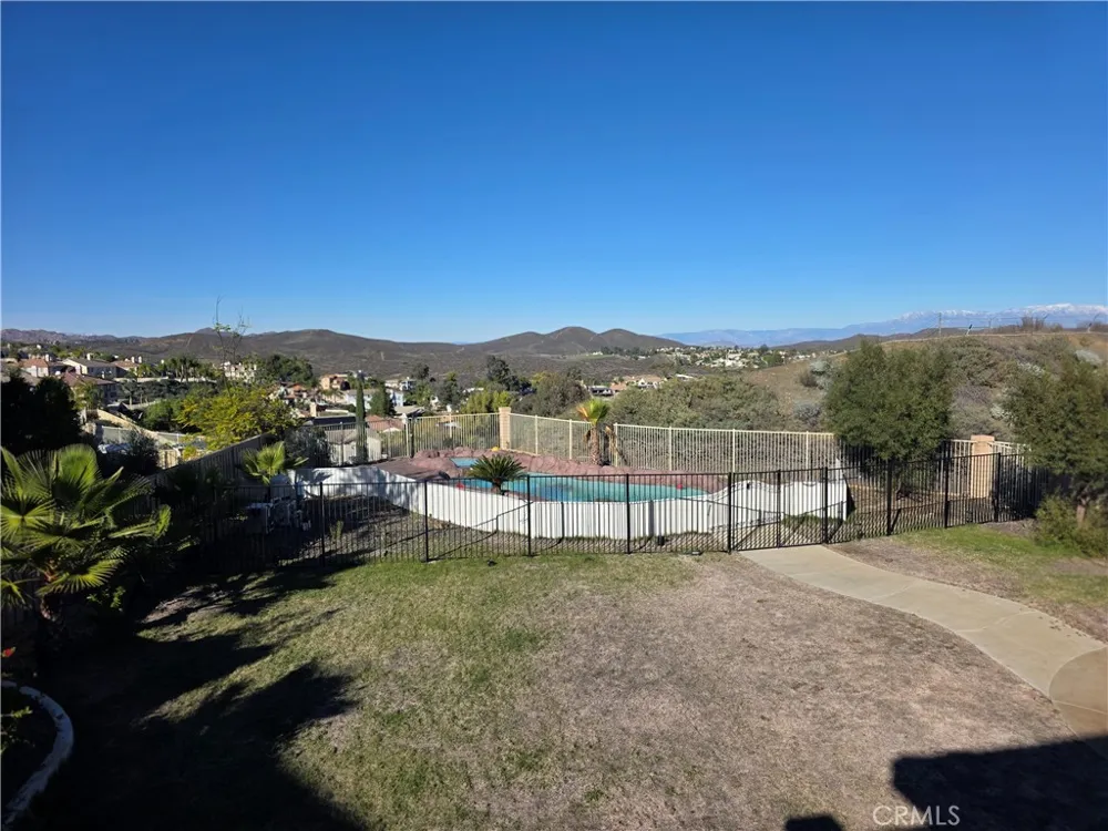 51 Volta Del Tintori Lake Elsinore, CA 92532