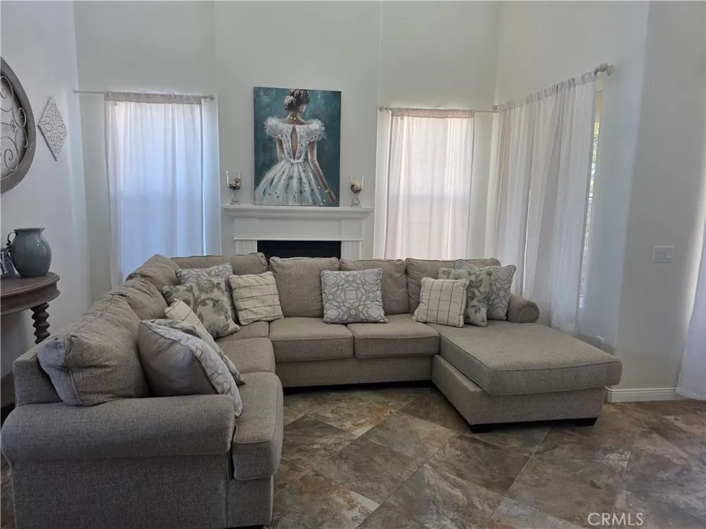 51 Volta Del Tintori Lake Elsinore, CA 92532