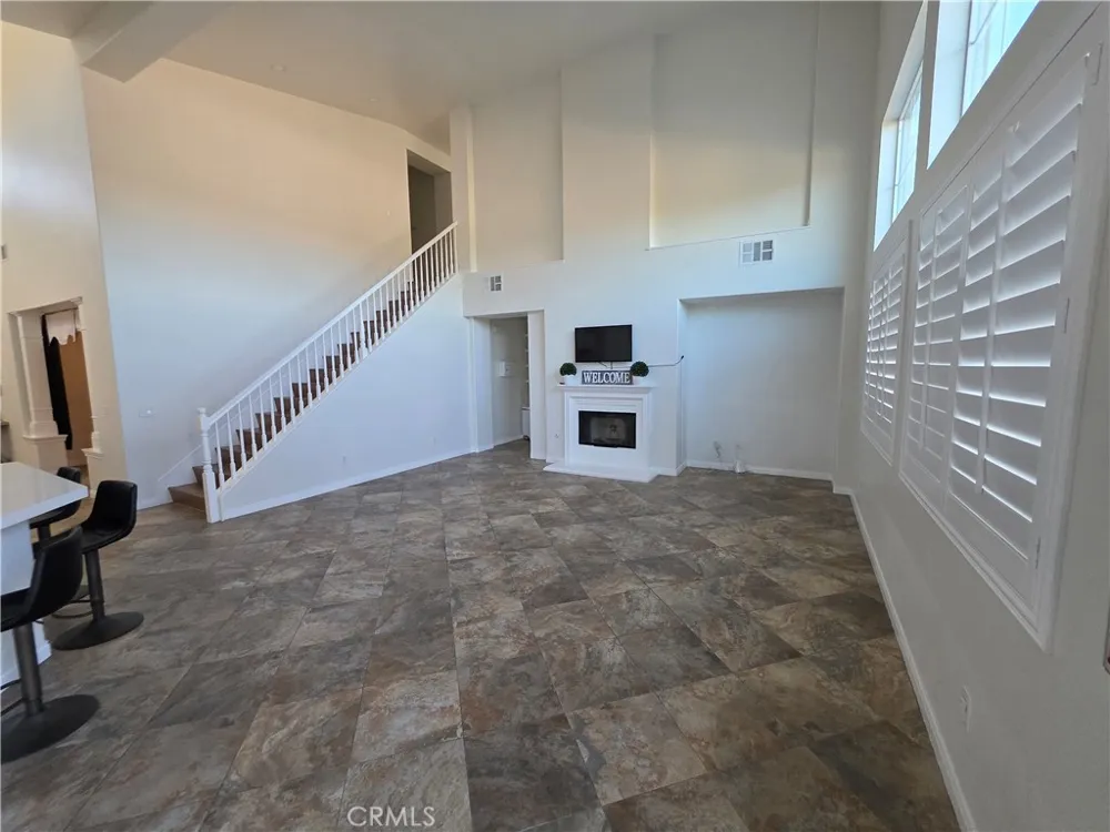 51 Volta Del Tintori Lake Elsinore, CA 92532