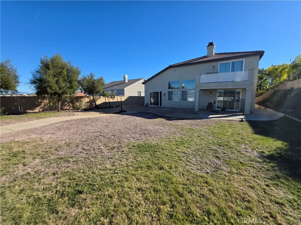 51 Volta Del Tintori Lake Elsinore, CA 92532