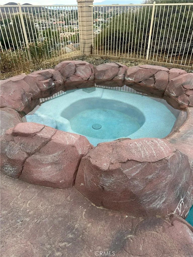 51 Volta Del Tintori Lake Elsinore, CA 92532
