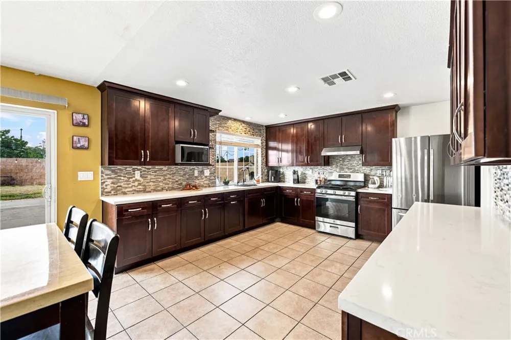 2545 Duomo Palmdale, CA 93550