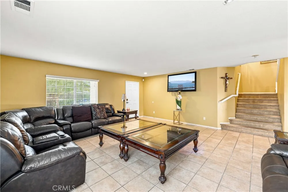 2545 Duomo Palmdale, CA 93550