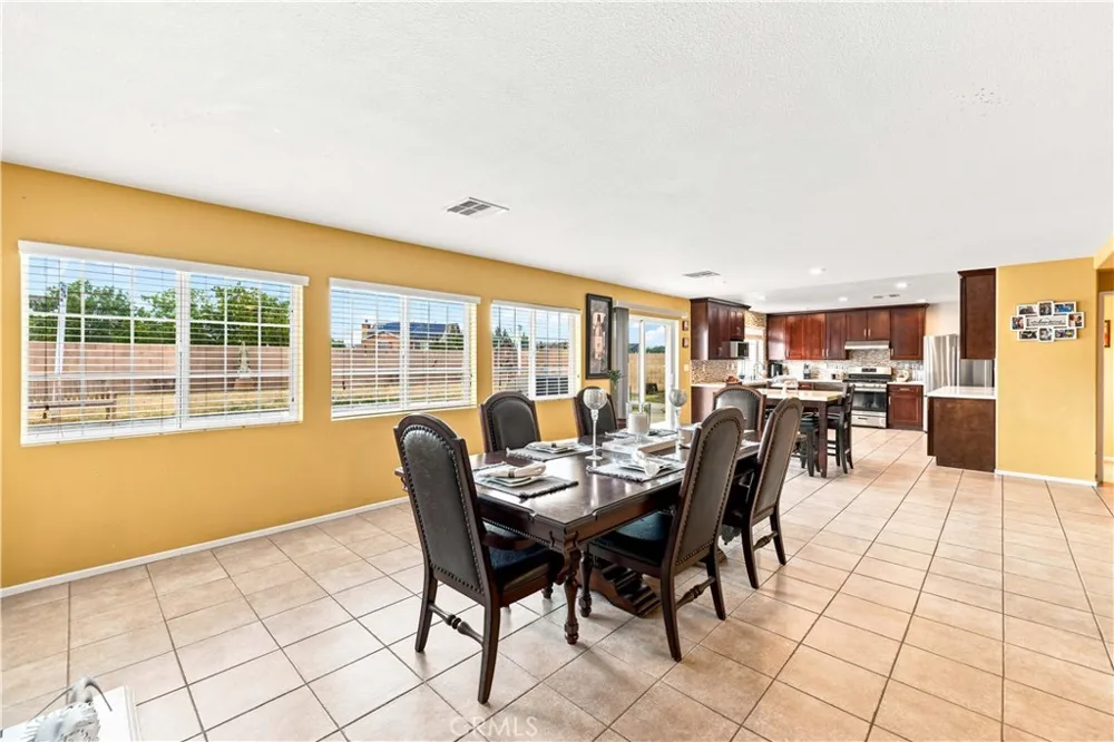 2545 Duomo Palmdale, CA 93550