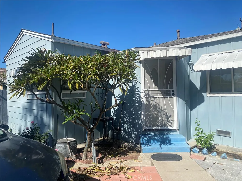 10008 Hunt South Gate, CA 90280