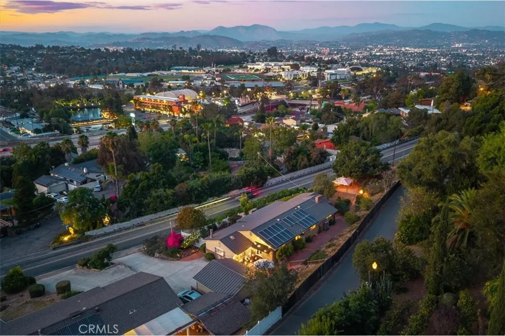 9451 Fuerte Drive La Mesa, CA 91941