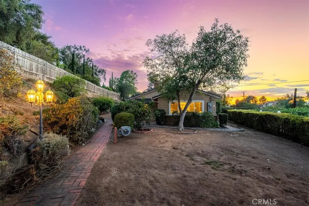 9451 Fuerte Drive La Mesa, CA 91941