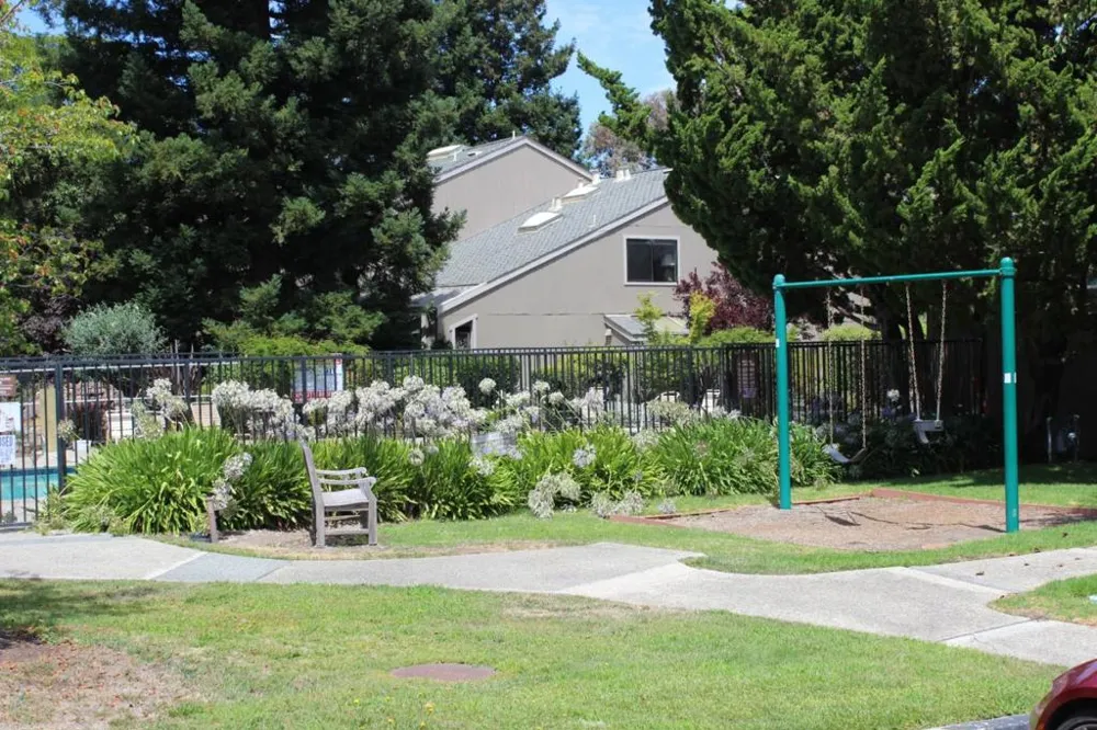 228 Flynn Avenue Mountain View, CA 94043