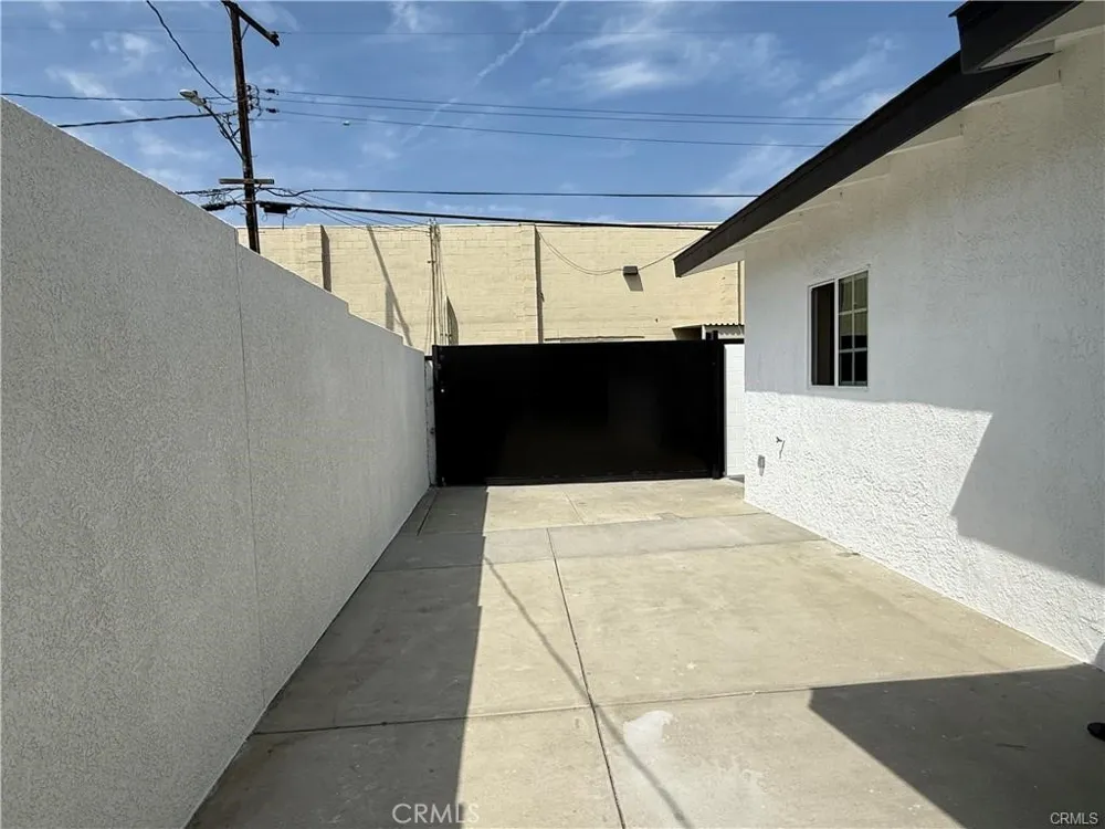 9452 Rose Avenue #B Montclair, CA 91763