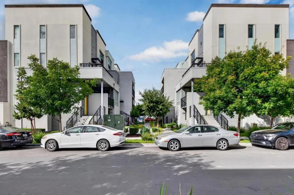 6810 Chroma Court San Jose, CA 95119