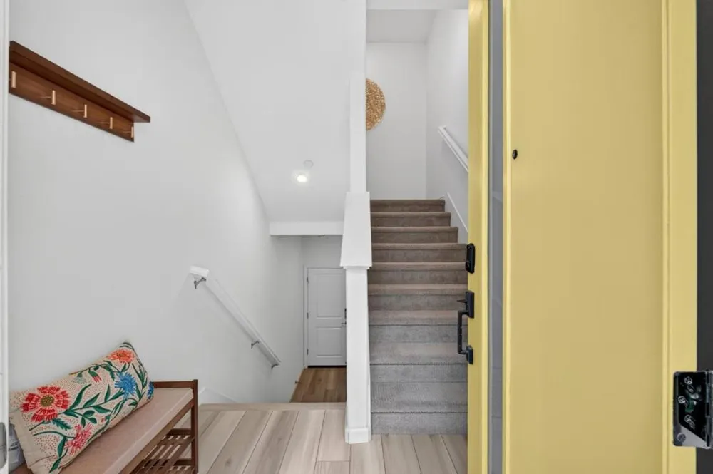 6810 Chroma Court San Jose, CA 95119