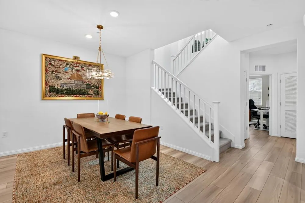 6810 Chroma Court San Jose, CA 95119