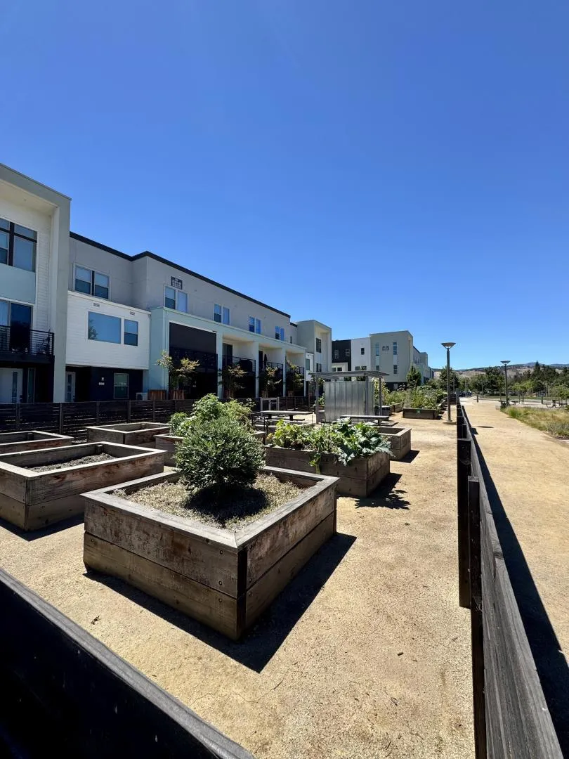 6810 Chroma Court San Jose, CA 95119