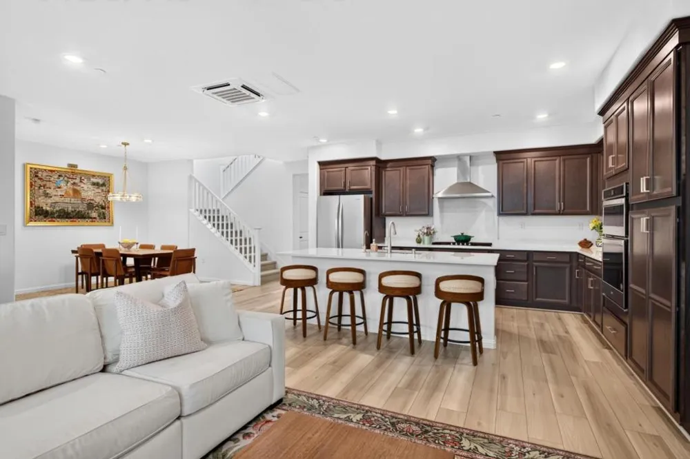 6810 Chroma Court San Jose, CA 95119