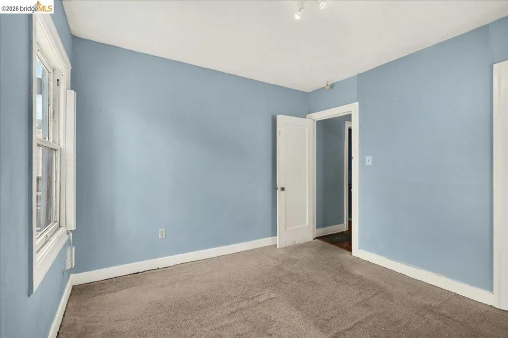 2333 81St Ave Oakland, CA 94605