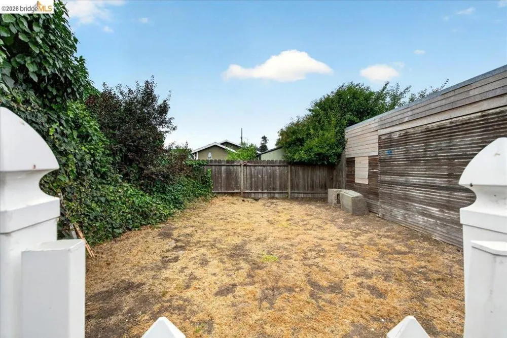 2333 81St Ave Oakland, CA 94605