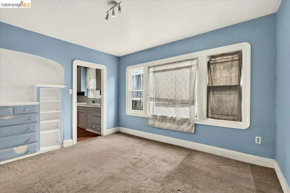 2333 81St Ave Oakland, CA 94605