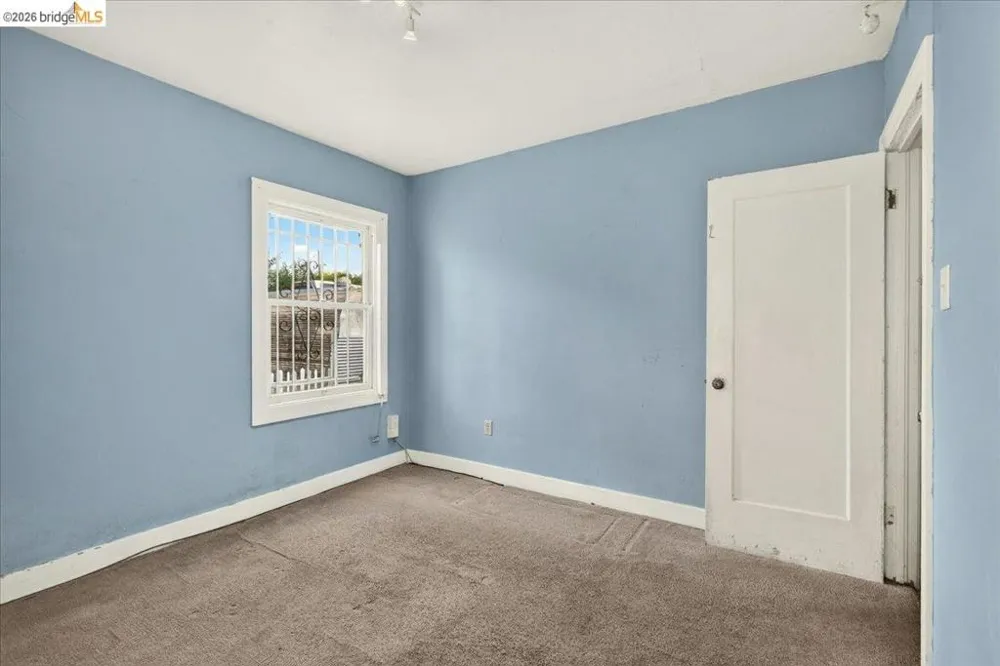 2333 81St Ave Oakland, CA 94605