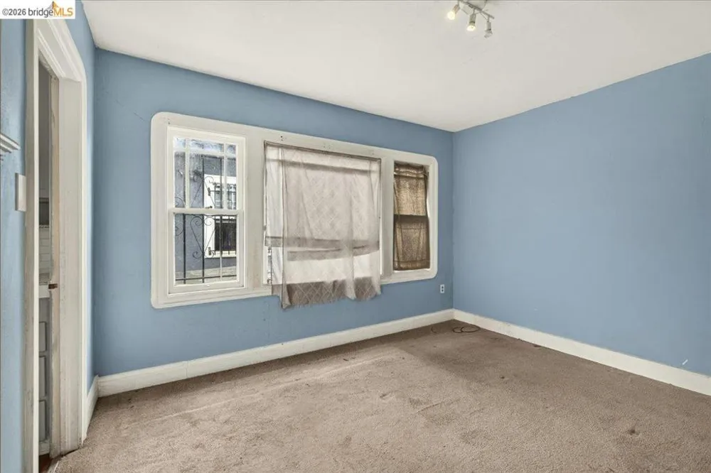2333 81St Ave Oakland, CA 94605