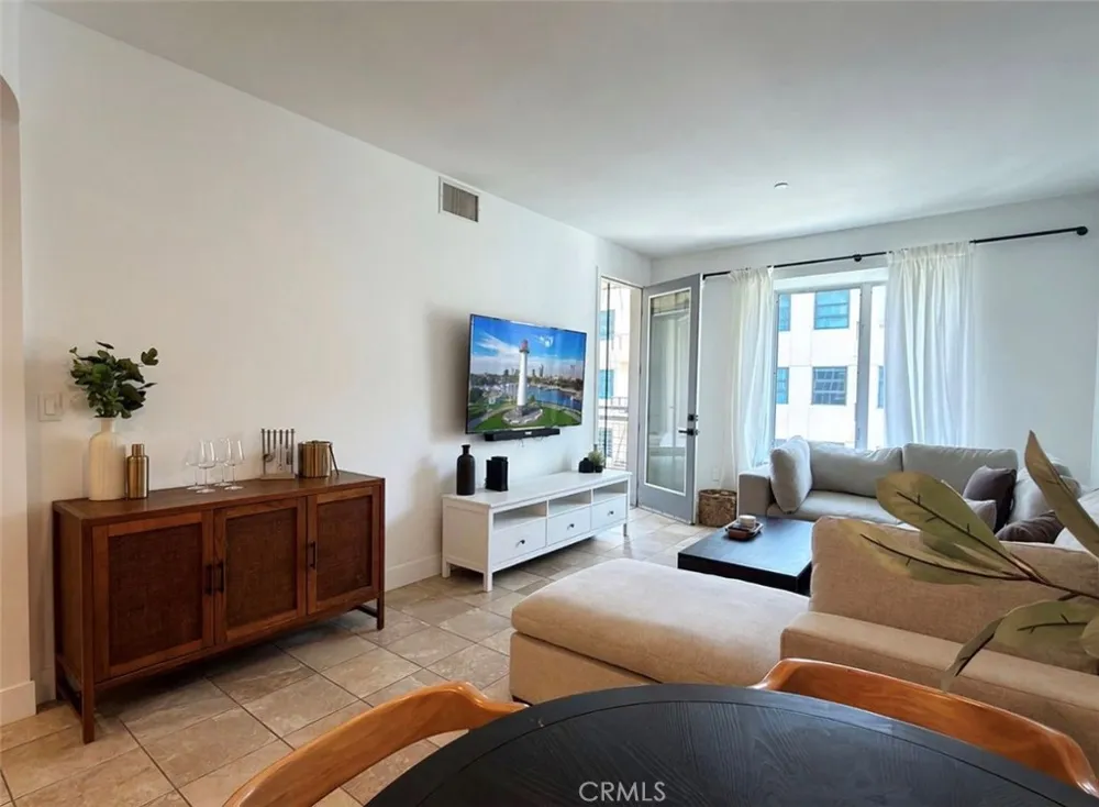 150 The Promenade Long Beach, CA 90802