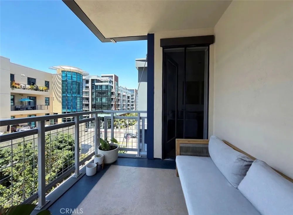 150 The Promenade Long Beach, CA 90802