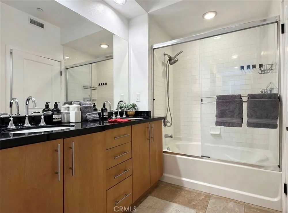 150 The Promenade Long Beach, CA 90802