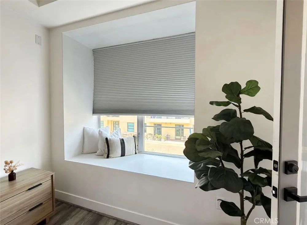 150 The Promenade Long Beach, CA 90802