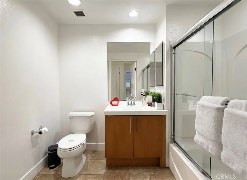 150 The Promenade Long Beach, CA 90802