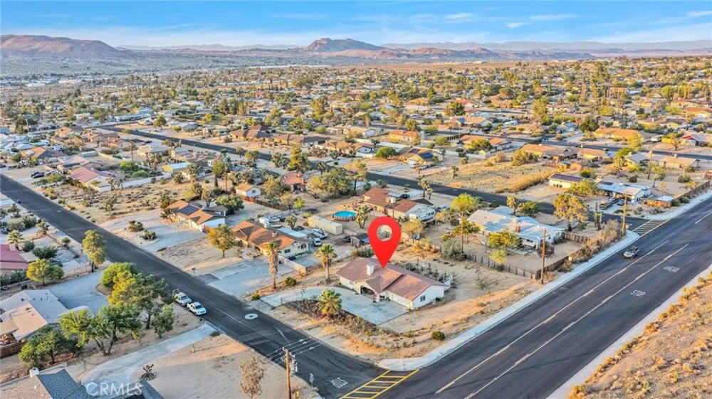 7685 Hilton Yucca Valley, CA 92284