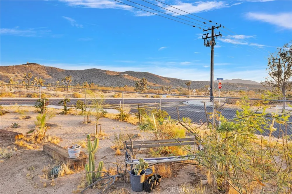 7685 Hilton Yucca Valley, CA 92284