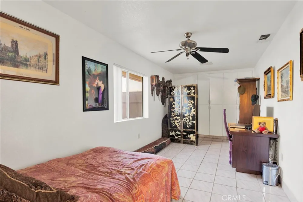 7685 Hilton Yucca Valley, CA 92284