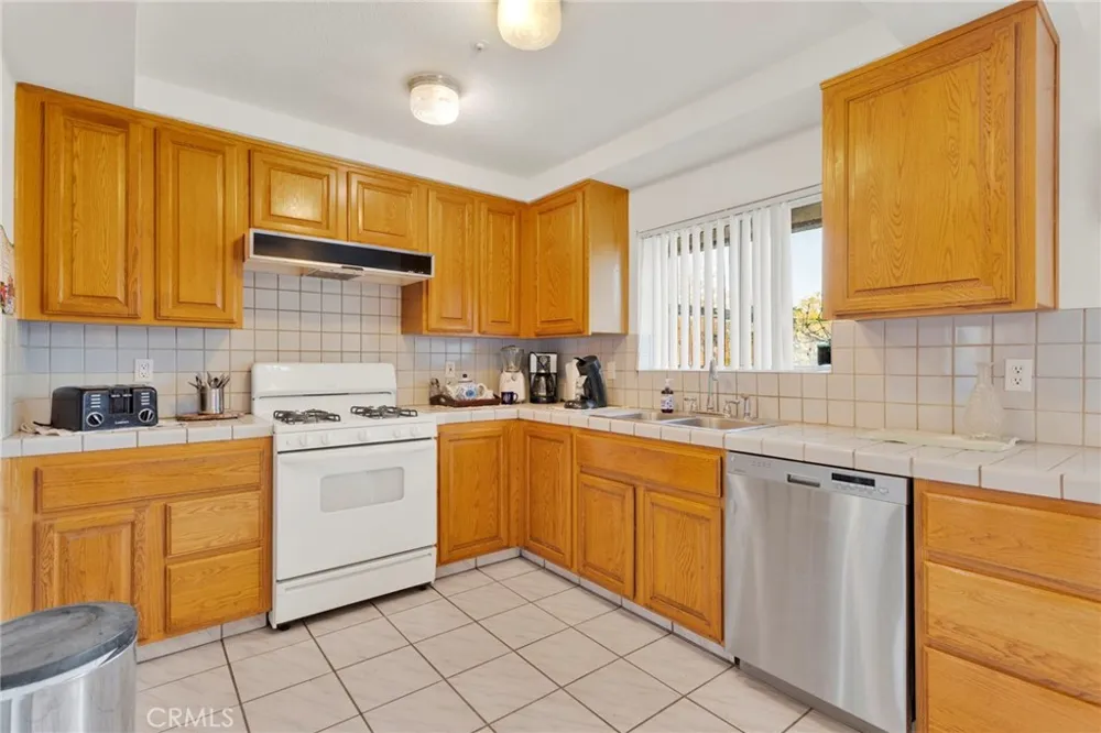 7685 Hilton Yucca Valley, CA 92284