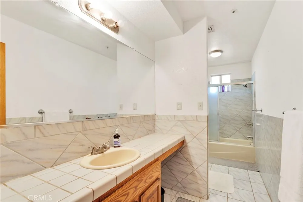 7685 Hilton Yucca Valley, CA 92284