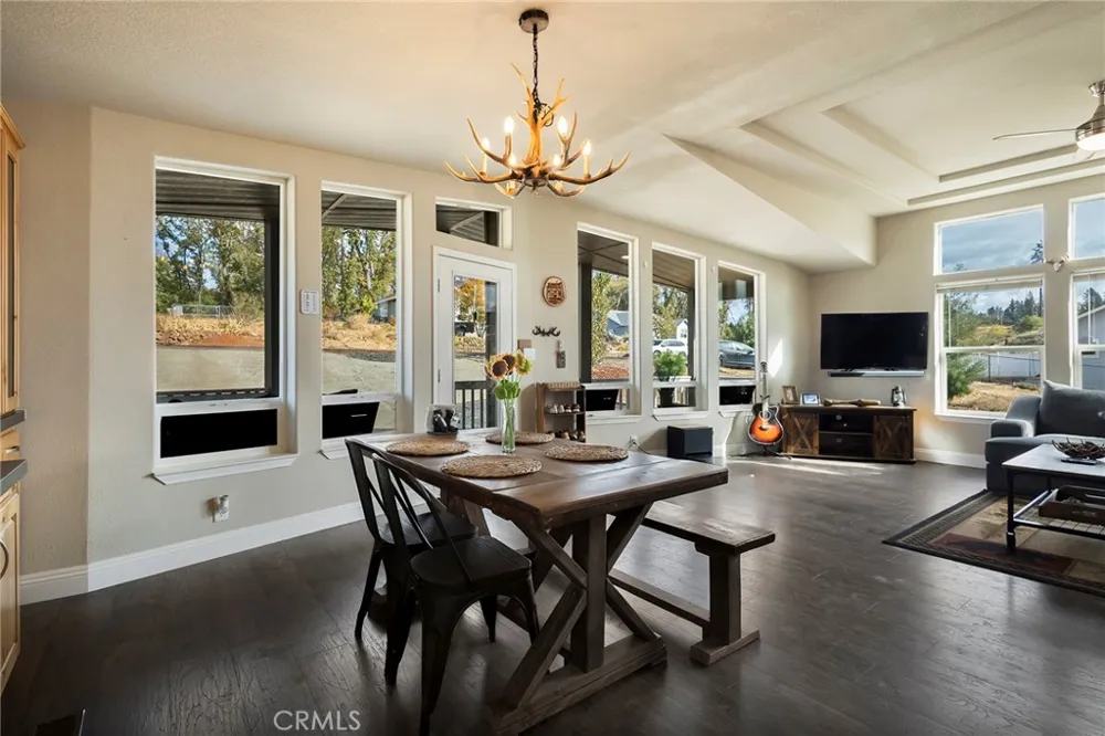 918 Deer Creek Paradise, CA 95969