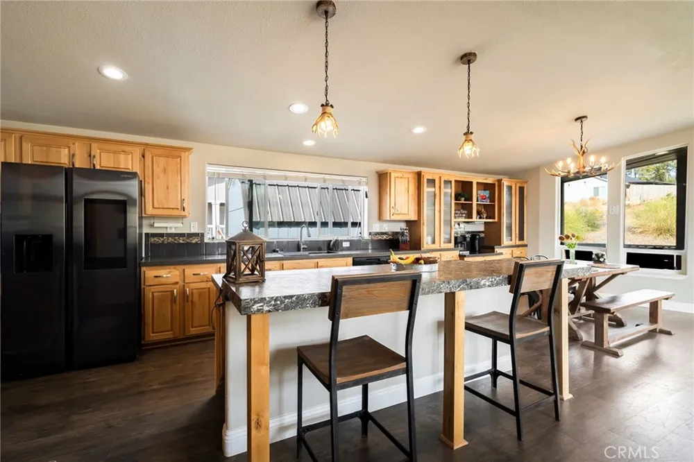 918 Deer Creek Paradise, CA 95969