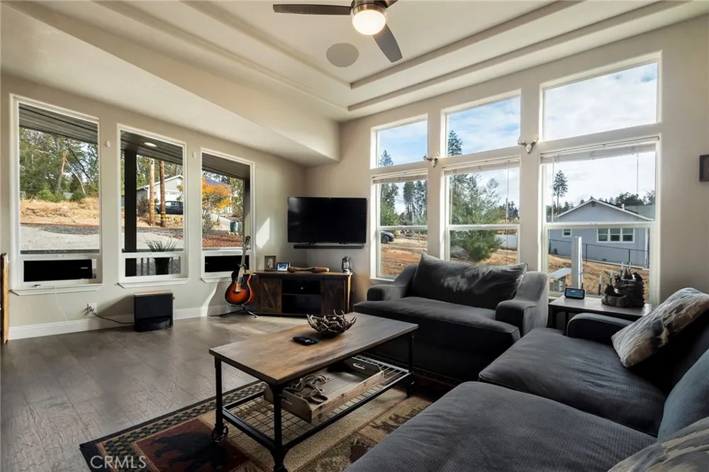 918 Deer Creek Paradise, CA 95969
