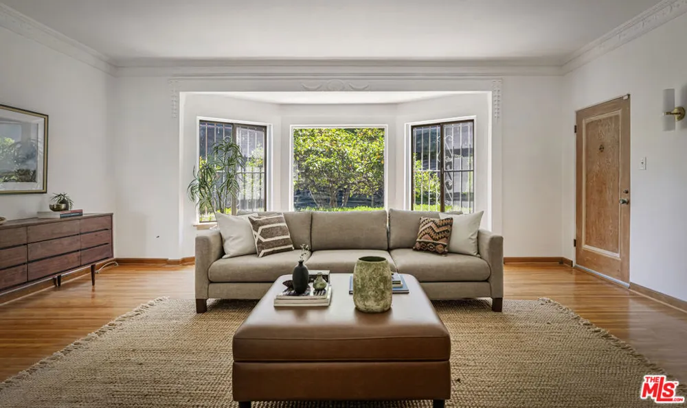 1143 S Westmoreland Avenue #5 Los Angeles, CA 90006